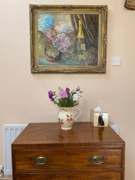 The Grooms Loft Self Contained Apartment Milton Abbas Kültér fotó